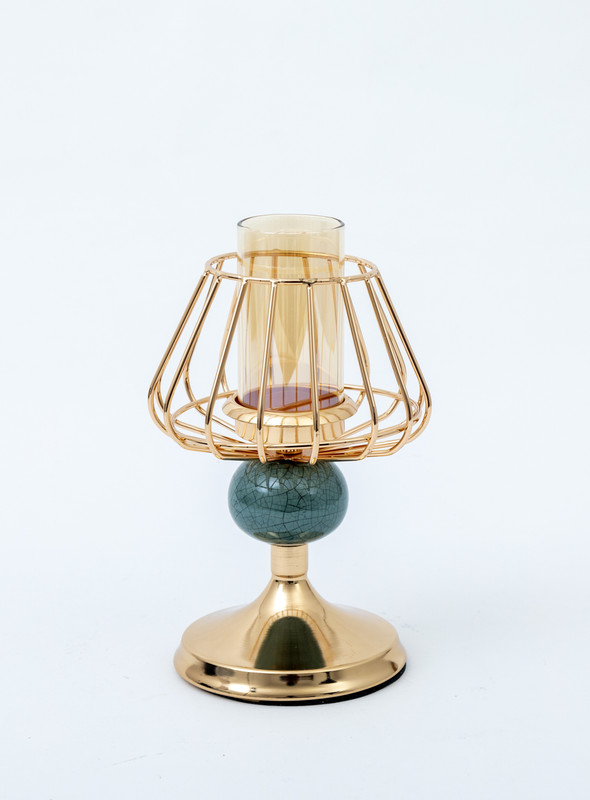 Day n day Decorative golden  candle holder