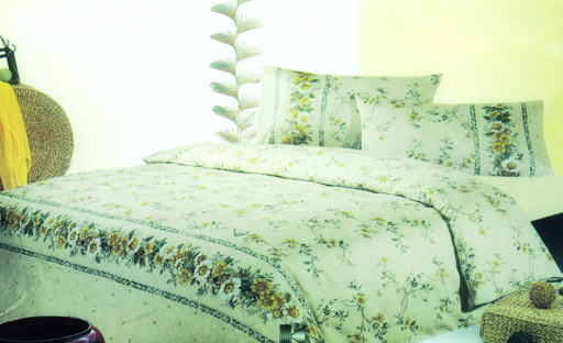 Parrylife Sky Blue Comforter Set 4 Pieces (1 Comforter+1 Flat sheet + 1 Pillow Cover Sham)