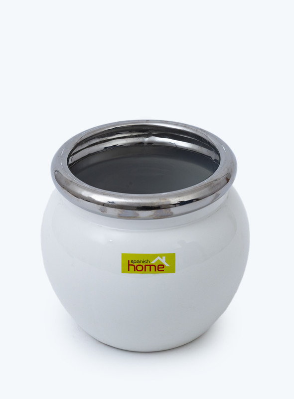 DAY N DAY Flower  ceramic vase Handcraft with Minimalist Design 