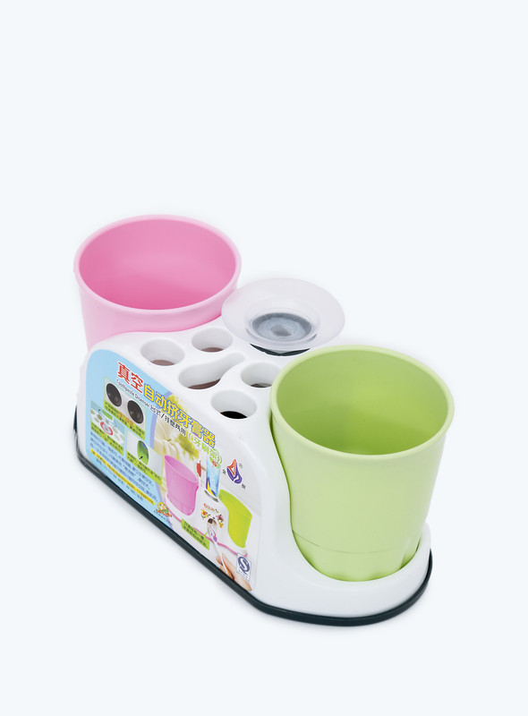 DAY N DAY -TOILET ACCESSORY