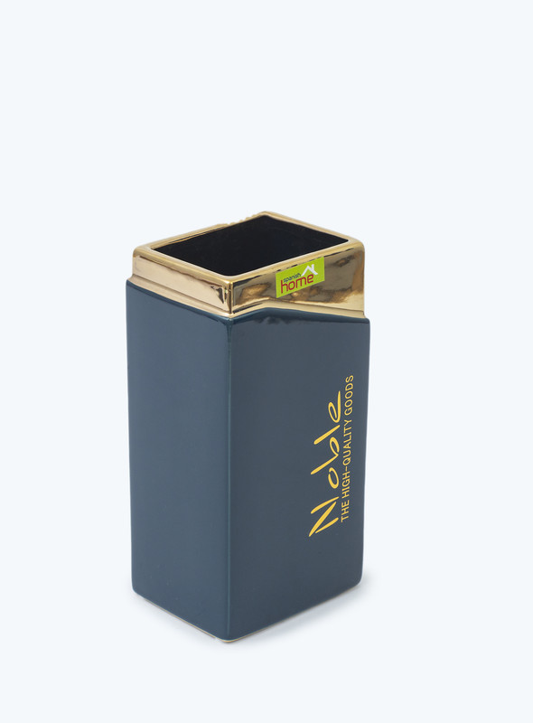 DAY N DAY Flower  ceramic vase Handcraft with Minimalist Design 